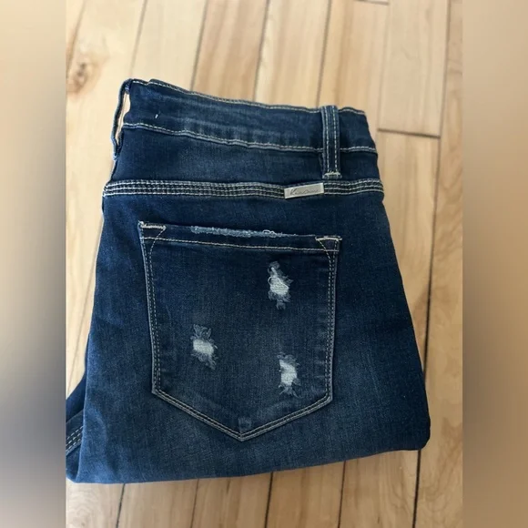 NWOT KanCan Distressed Skinny Jeans - Picture 4 of 4